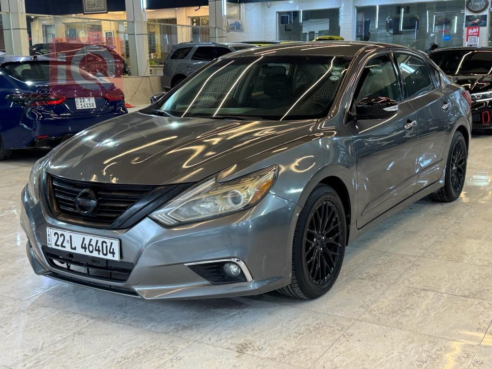 نيسان ألتيما